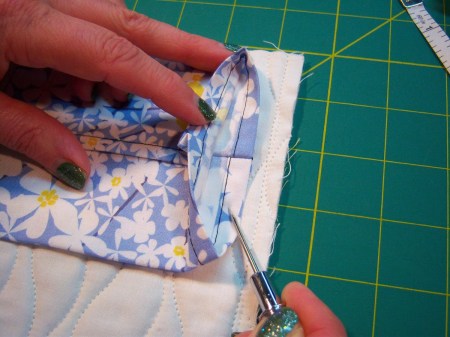 Lake House Quilts Sleeve Tutorial (13)